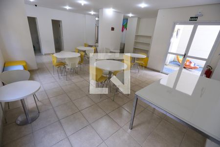 Apartamento à venda com 68m², 3 quartos e 1 vaga Apartamento à venda com 68m², 3 quartos e 1 vagaÁrea comum - Salão de festas
