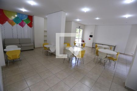Apartamento à venda com 68m², 3 quartos e 1 vaga Apartamento à venda com 68m², 3 quartos e 1 vagaÁrea comum - Salão de festas