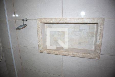 Casa à venda com 100m², 2 quartos e 1 vagaBanheiro 2