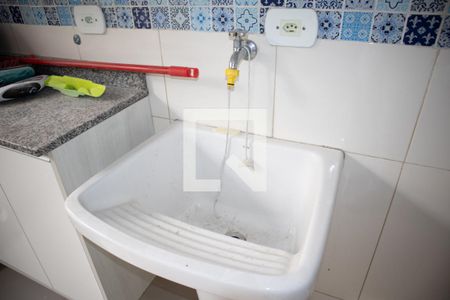 Casa à venda com 100m², 2 quartos e 1 vagaÁrea de Serviço