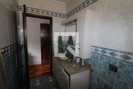 Casa à venda com 200m², 3 quartos e 4 vagasBanheiro 2