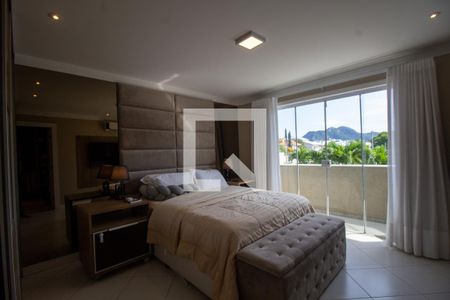 Casa à venda com 350m², 4 quartos e 2 vagasSuíte 3