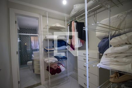 Casa à venda com 350m², 4 quartos e 2 vagasCloset da Suíte 1