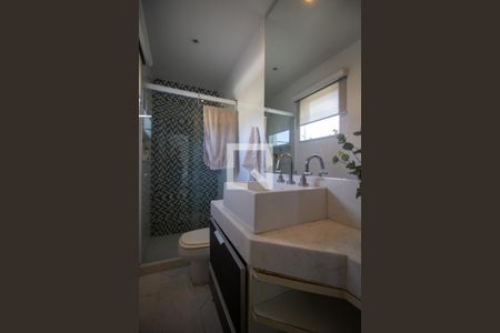 Casa à venda com 350m², 4 quartos e 2 vagasBanheiro da Suíte 1