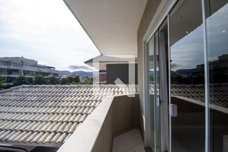 Casa à venda com 350m², 4 quartos e 2 vagasSacada da Suíte 3