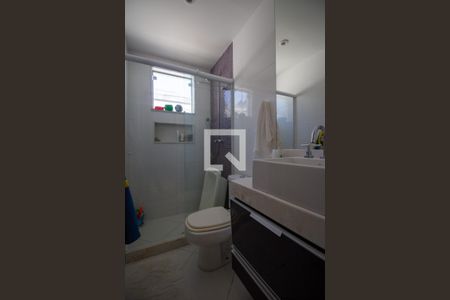 Casa à venda com 350m², 4 quartos e 2 vagasBanheiro da Suíte 2