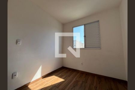 Quarto 1 de apartamento para alugar com 2 quartos, 40m² em Parque Santa Rosa, Suzano