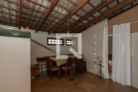 Salão de casa à venda com 3 quartos, 200m² em Vila Congonhas, São Paulo
