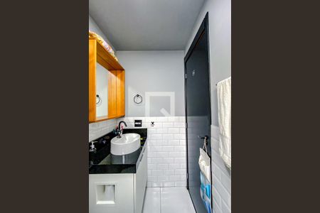 Apartamento para alugar com 45m², 2 quartos e sem vagaBanheiro
