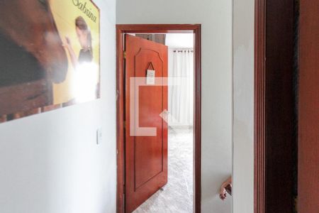 Corredor de casa à venda com 5 quartos, 400m² em Chácara Mafalda, São Paulo