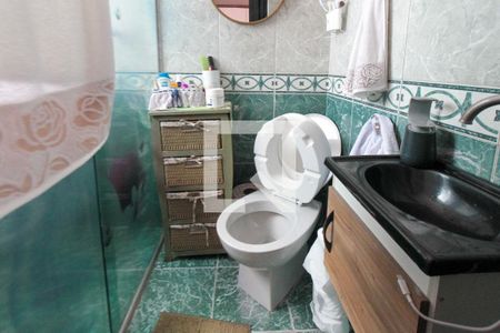 Banheiro da Suíte de casa à venda com 5 quartos, 400m² em Chácara Mafalda, São Paulo