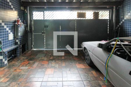 Garagem de casa à venda com 5 quartos, 400m² em Chácara Mafalda, São Paulo