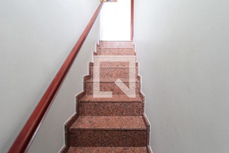 escada de casa à venda com 5 quartos, 400m² em Chácara Mafalda, São Paulo