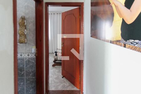 Corredor de casa à venda com 5 quartos, 400m² em Chácara Mafalda, São Paulo