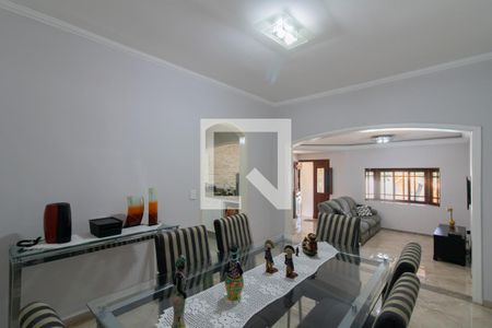 Casa para alugar com 360m², 3 quartos e 5 vagas Casa para alugar com 360m², 3 quartos e 5 vagasCopa