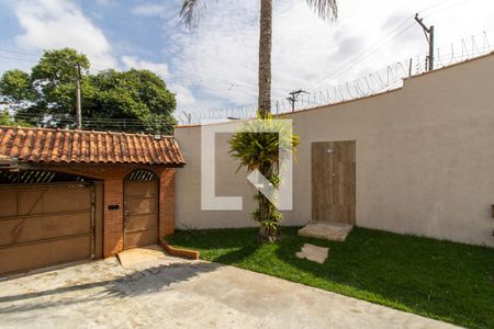 Casa para alugar com 360m², 3 quartos e 5 vagas Casa para alugar com 360m², 3 quartos e 5 vagasÁrea Externa