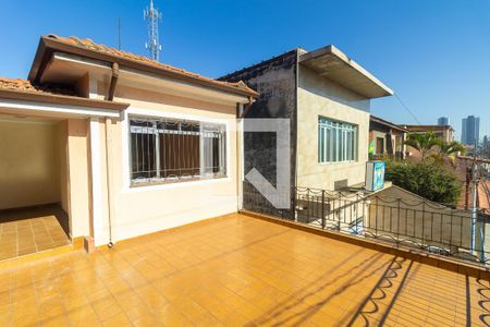 Casa para alugar com 200m², 3 quartos e 3 vagas Casa para alugar com 200m², 3 quartos e 3 vagasVaranda