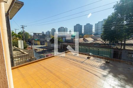 Casa para alugar com 200m², 3 quartos e 3 vagas Casa para alugar com 200m², 3 quartos e 3 vagasVaranda