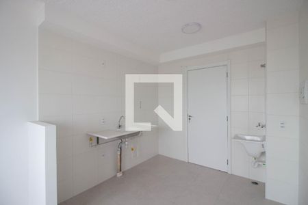 Apartamento à venda com 32m², 2 quartos e sem vaga Apartamento à venda com 32m², 2 quartos e sem vagaCozinha e Área de Serviço