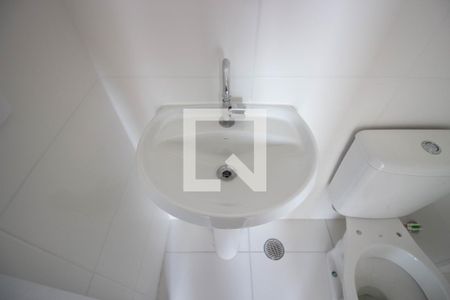 Apartamento à venda com 32m², 2 quartos e sem vaga Apartamento à venda com 32m², 2 quartos e sem vagaBanheiro