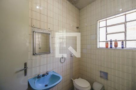 Casa à venda com 180m², 4 quartos e 1 vagaBanheiro da Suíte Externa