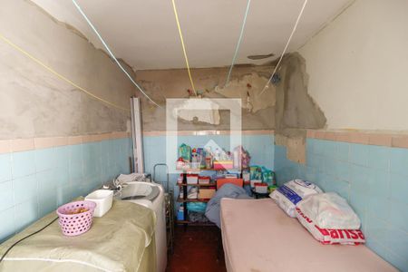 Casa à venda com 180m², 4 quartos e 1 vagaÁrea de Serviço