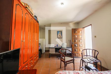 Casa à venda com 180m², 4 quartos e 1 vagaSuíte Externa