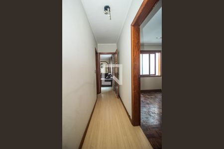 Corredor de apartamento à venda com 3 quartos, 200m² em Rio Branco, Porto Alegre