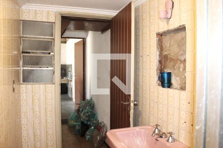 Casa à venda com 150m², 3 quartos e 4 vagasBanheiro 2