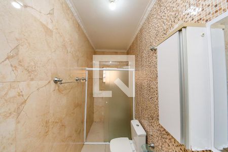 Banheiro Suite de casa para alugar com 3 quartos, 100m² em Jardim Teresa, São Paulo