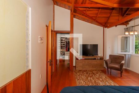 Casa à venda com 320m², 4 quartos e 2 vagasSuíte