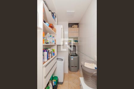 Casa à venda com 320m², 4 quartos e 2 vagasÁrea de Serviço