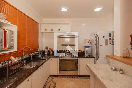 Casa à venda com 320m², 4 quartos e 2 vagasCozinha