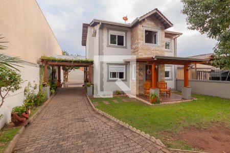 Casa à venda com 320m², 4 quartos e 2 vagasFachada