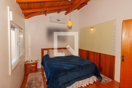 Casa à venda com 320m², 4 quartos e 2 vagasSuíte