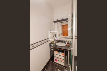 Casa à venda com 320m², 4 quartos e 2 vagasBanheiro da Suíte