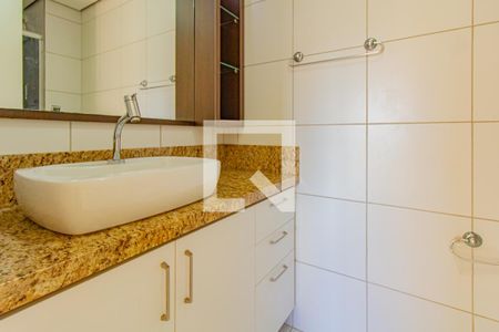 Apartamento à venda com 52m², 2 quartos e 1 vaga Apartamento à venda com 52m², 2 quartos e 1 vagaBanheiro