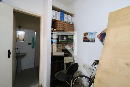 Casa à venda com 266m², 3 quartos e 4 vagasQuarto de Serviço