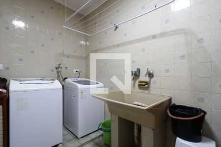 Casa à venda com 266m², 3 quartos e 4 vagasÁrea de Serviço