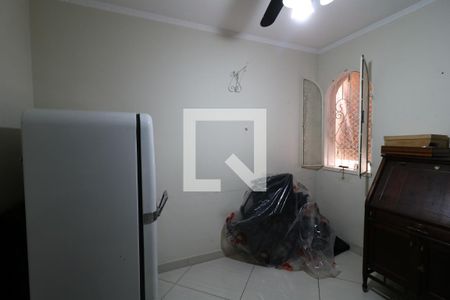 Casa à venda com 266m², 3 quartos e 4 vagasEscritório