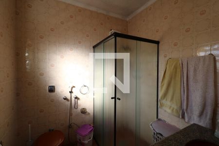 Casa à venda com 266m², 3 quartos e 4 vagasBanheiro da Suíte 2