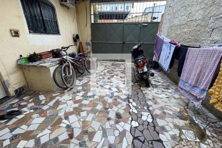 Casa para alugar com 45m², 1 quarto e sem vaga Casa para alugar com 45m², 1 quarto e sem vagaQuintal