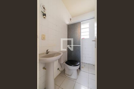 Banheiro de casa de condomínio à venda com 1 quarto, 51m² em Tristeza, Porto Alegre