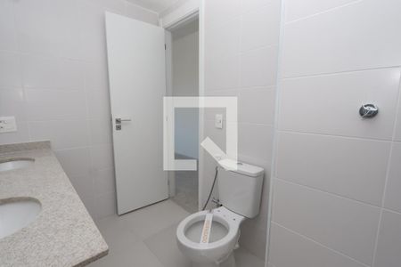 Apartamento à venda com 132m², 3 quartos e 2 vagasBanheiro do Quarto 1