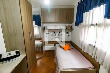 Quarto 1 - Armários de casa de condomínio para alugar com 2 quartos, 91m² em Vila Iasi, Taboão da Serra