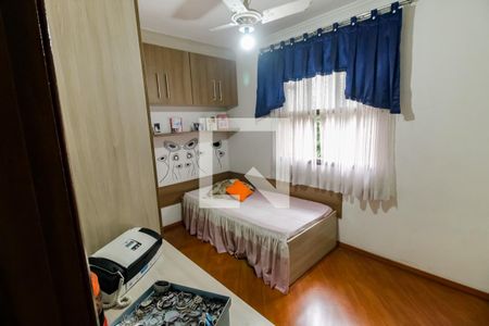 Quarto 1 de casa de condomínio para alugar com 2 quartos, 91m² em Vila Iasi, Taboão da Serra
