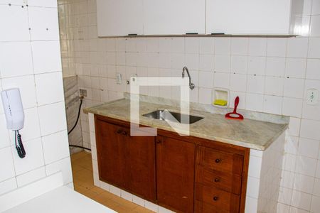 Apartamento à venda com 76m², 2 quartos e 1 vagaCozinha