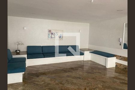 Apartamento à venda com 76m², 2 quartos e 1 vagaÁrea comum