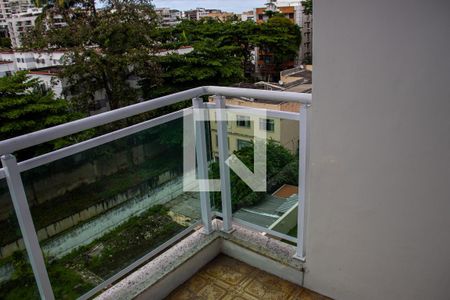 Apartamento à venda com 76m², 2 quartos e 1 vagaVaranda