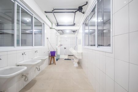 Apartamento para alugar com 48m², 2 quartos e 1 vaga Apartamento para alugar com 48m², 2 quartos e 1 vagaÁrea comum - Lavanderia